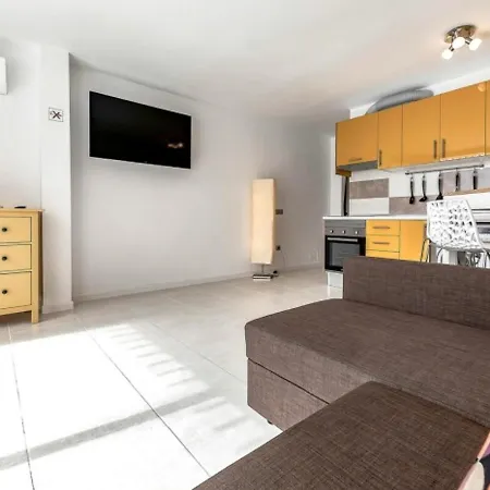 Апартаменты Apartamento Costa Adeje, 1 Dormitorio, 4 Personas - Es-178-5 *